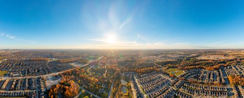 Toronto-area real estate sales pick up, with semis leading the way